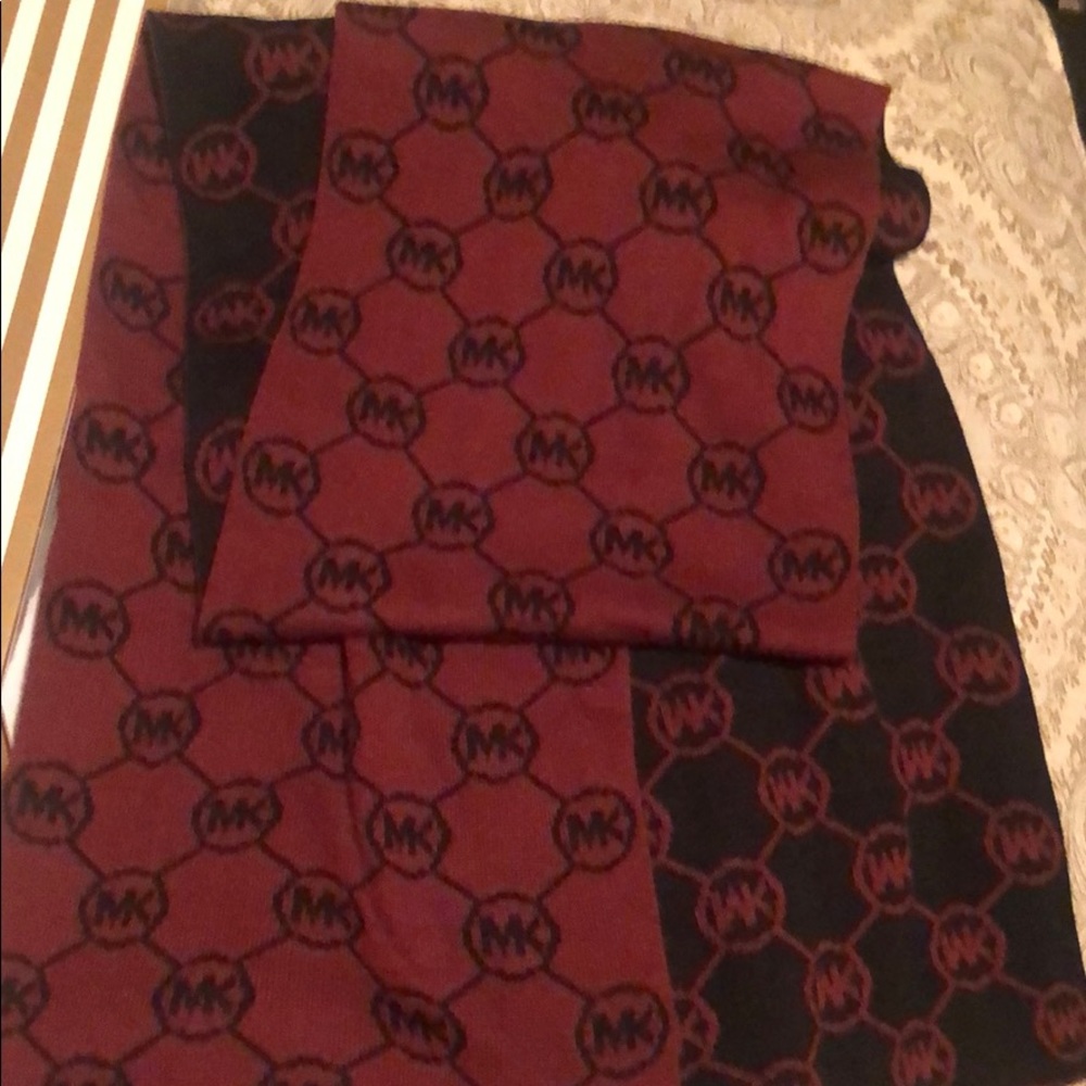 EUC Michael Kors winter set - Picture 3 of 4